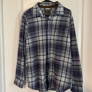 Bone Collector Large men’s flannel!